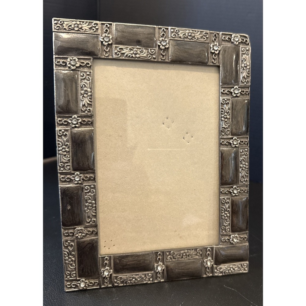 Grey Silver Enamel Metal Embellished Picture Frame Flowers Floral Ornate 6 X 4